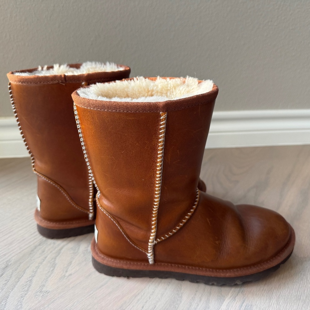 Ugg Australia Women's Classic Leather Boots